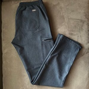 Figs size small scrub bottoms in dark/blue denim look